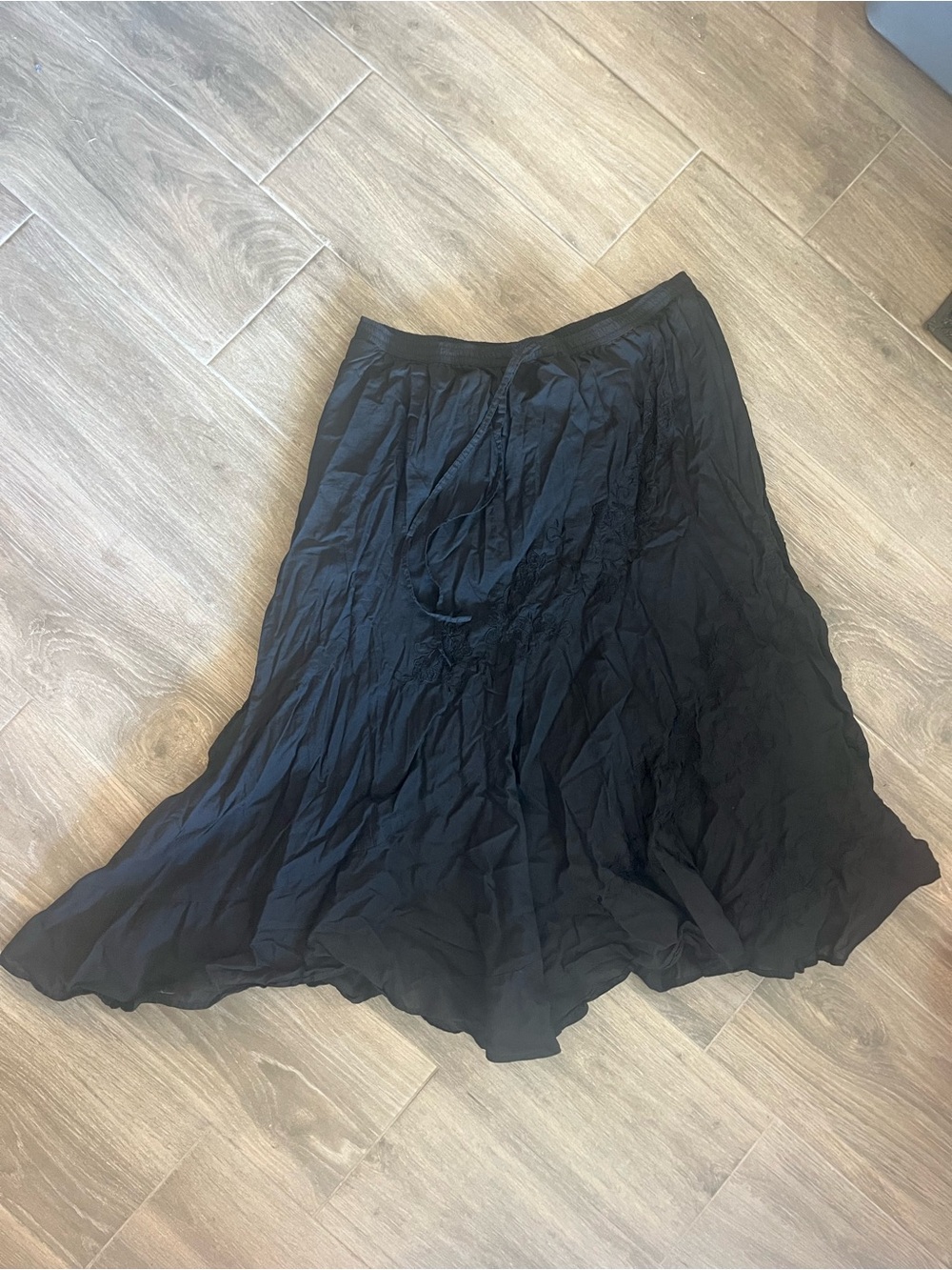Metro Wear Black A-Line Midi Skirt